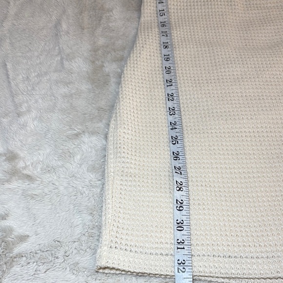 Elegant Cream Knit Mini Dress - Picture 6 of 7